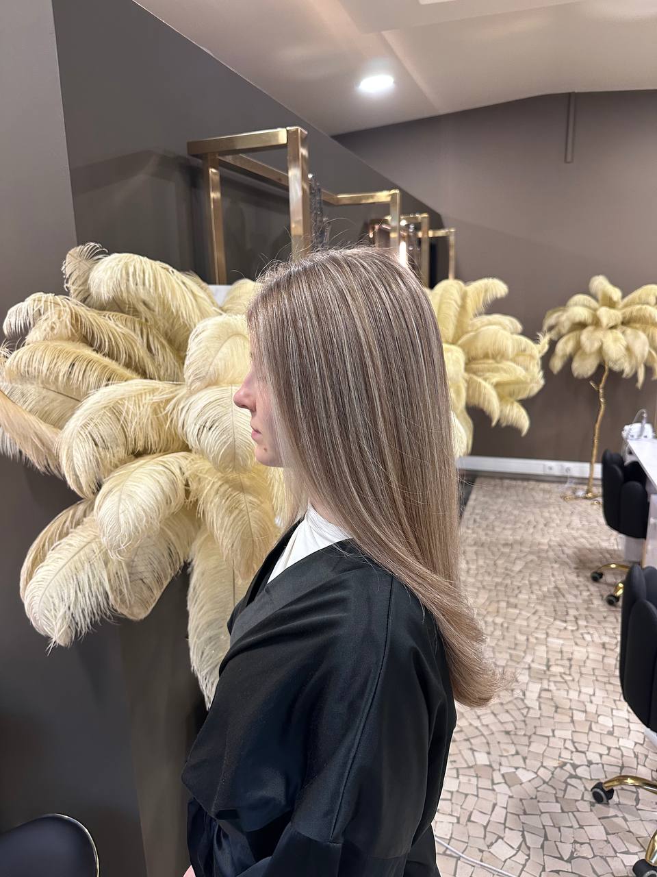 AirTouch blonde hair color technique in Madeira — Elizabeth Hair Madeira