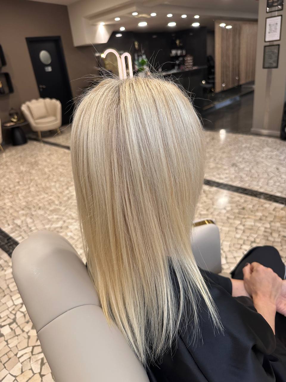 Platinum blonde hair color result in Madeira — Elizabeth Hair Madeira